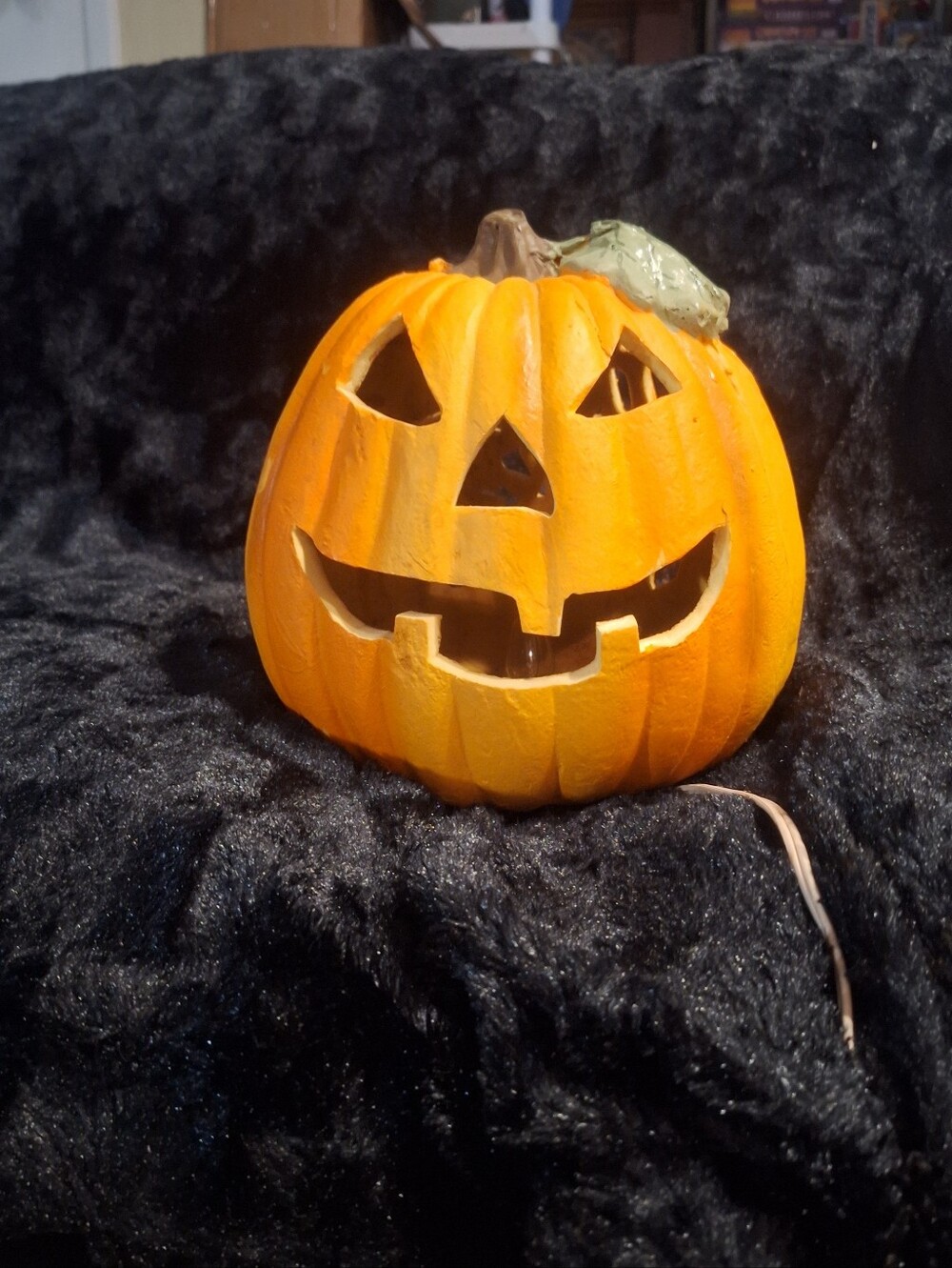 Vtg Light Up Pumpkin Jack O Lantern is a 9" tall Halloween